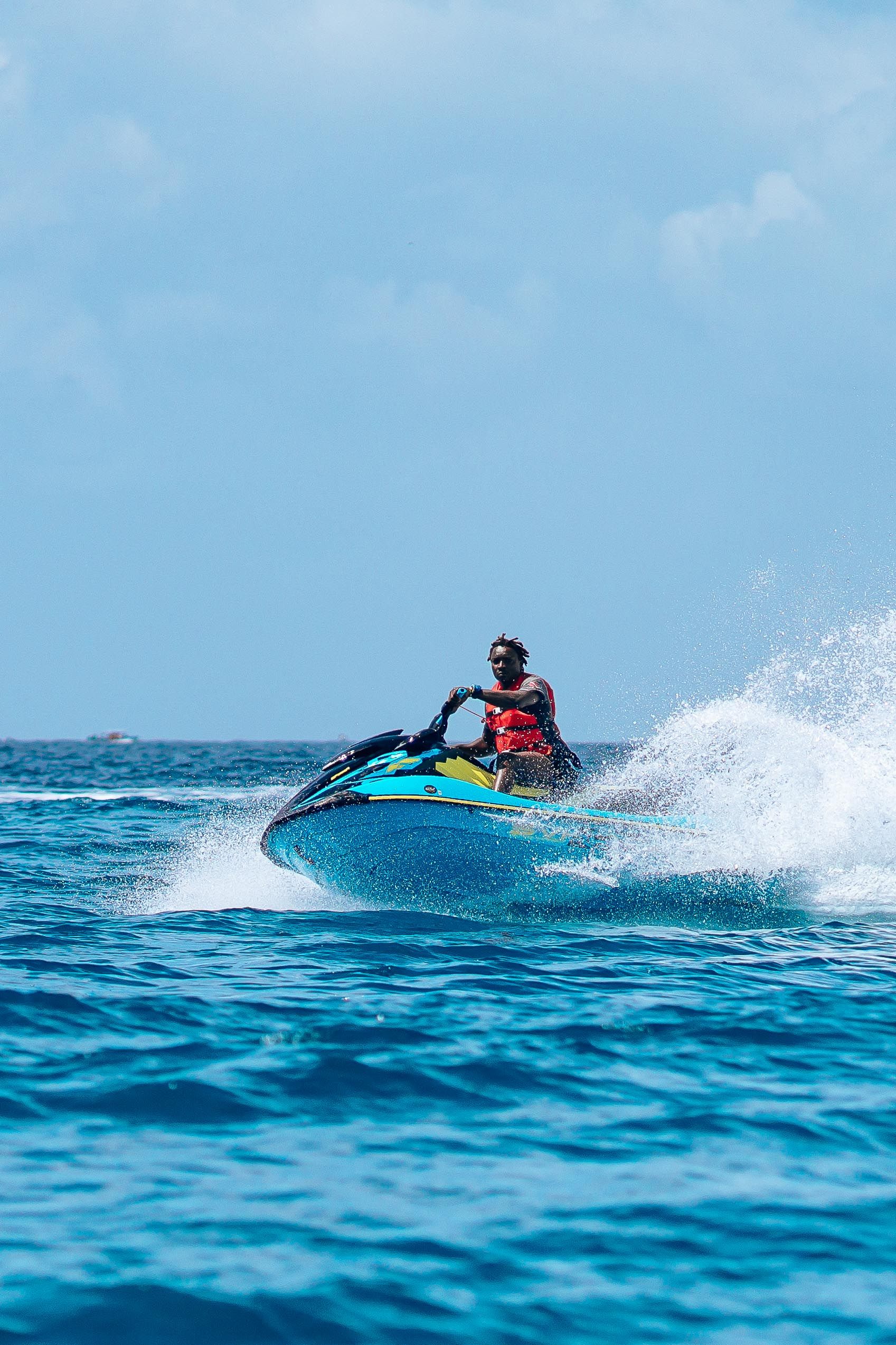 Fotos de Tu Jet Ski — Captura el Momento de Velocidad - Image 5